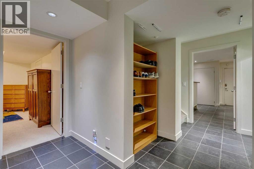 Single Family House for Sale in  Sunderland Avenue SW Scarboro Calgary 