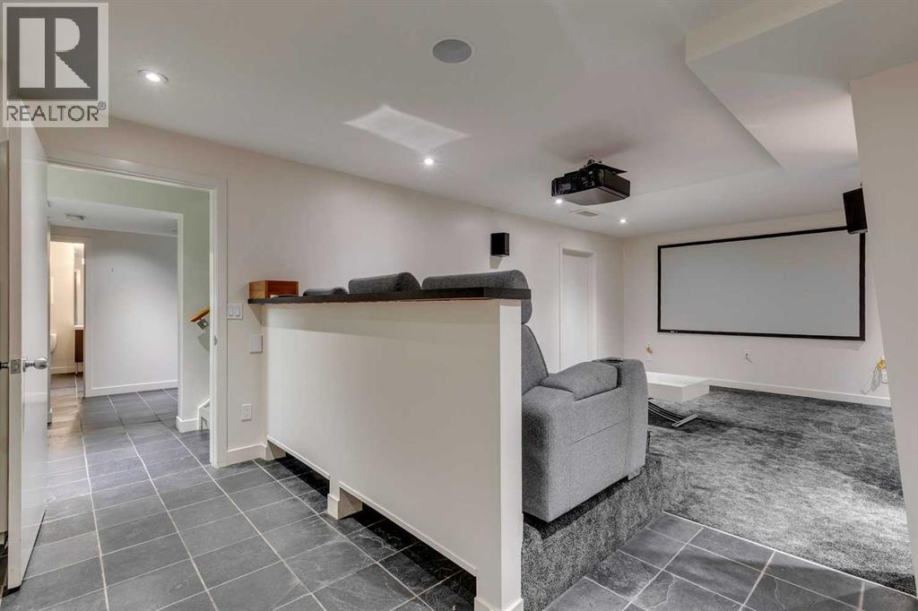 Single Family House for Sale in  Sunderland Avenue SW Scarboro Calgary 