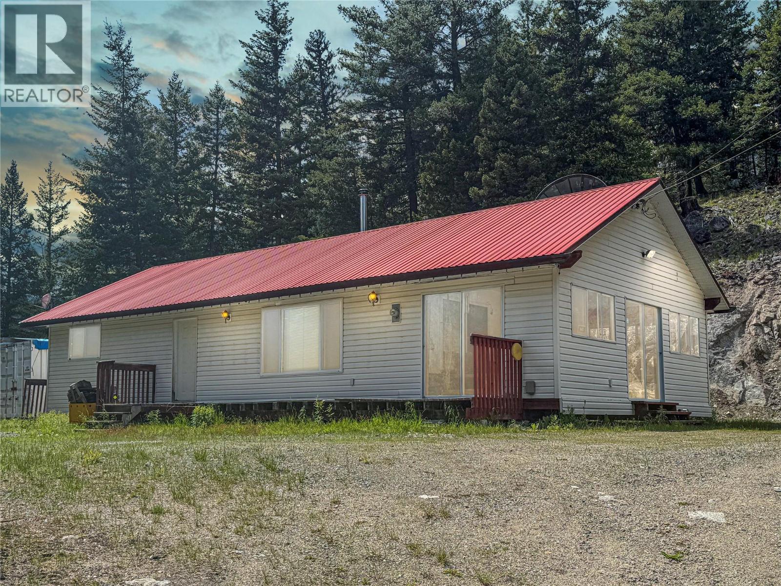 4288 Princeton Summerland Road, Princeton