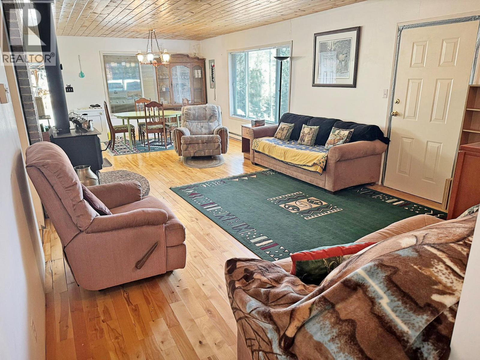 4288 Princeton Summerland Road, Princeton