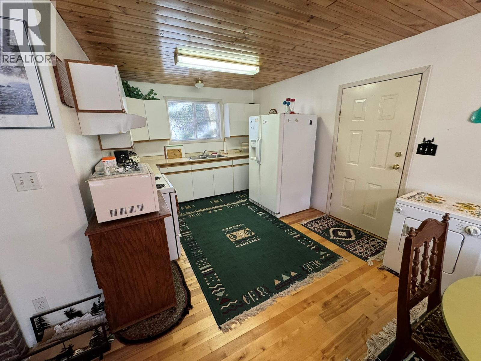 4288 Princeton Summerland Road, Princeton