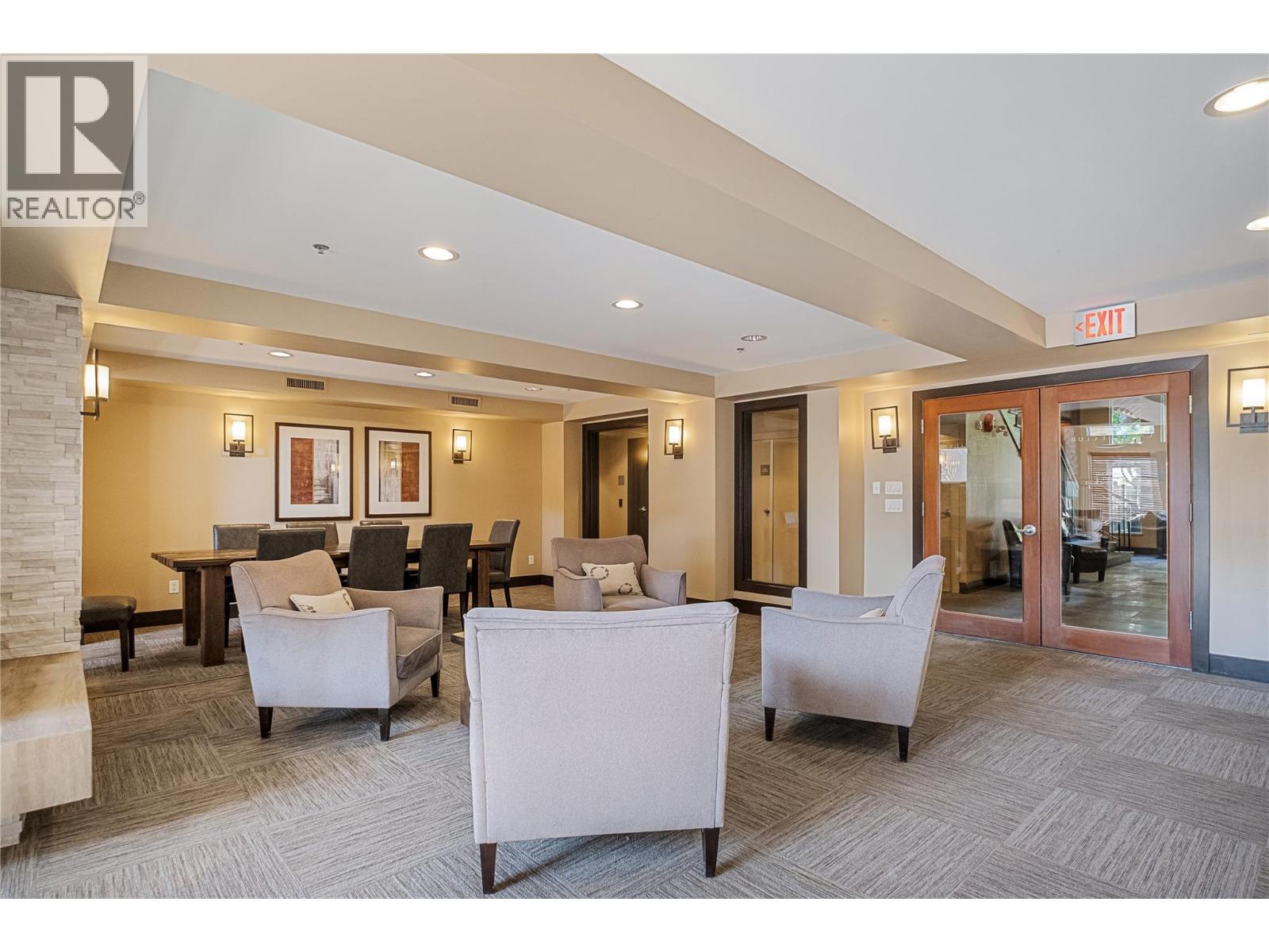 307 1093 Sunset Drive, Kelowna