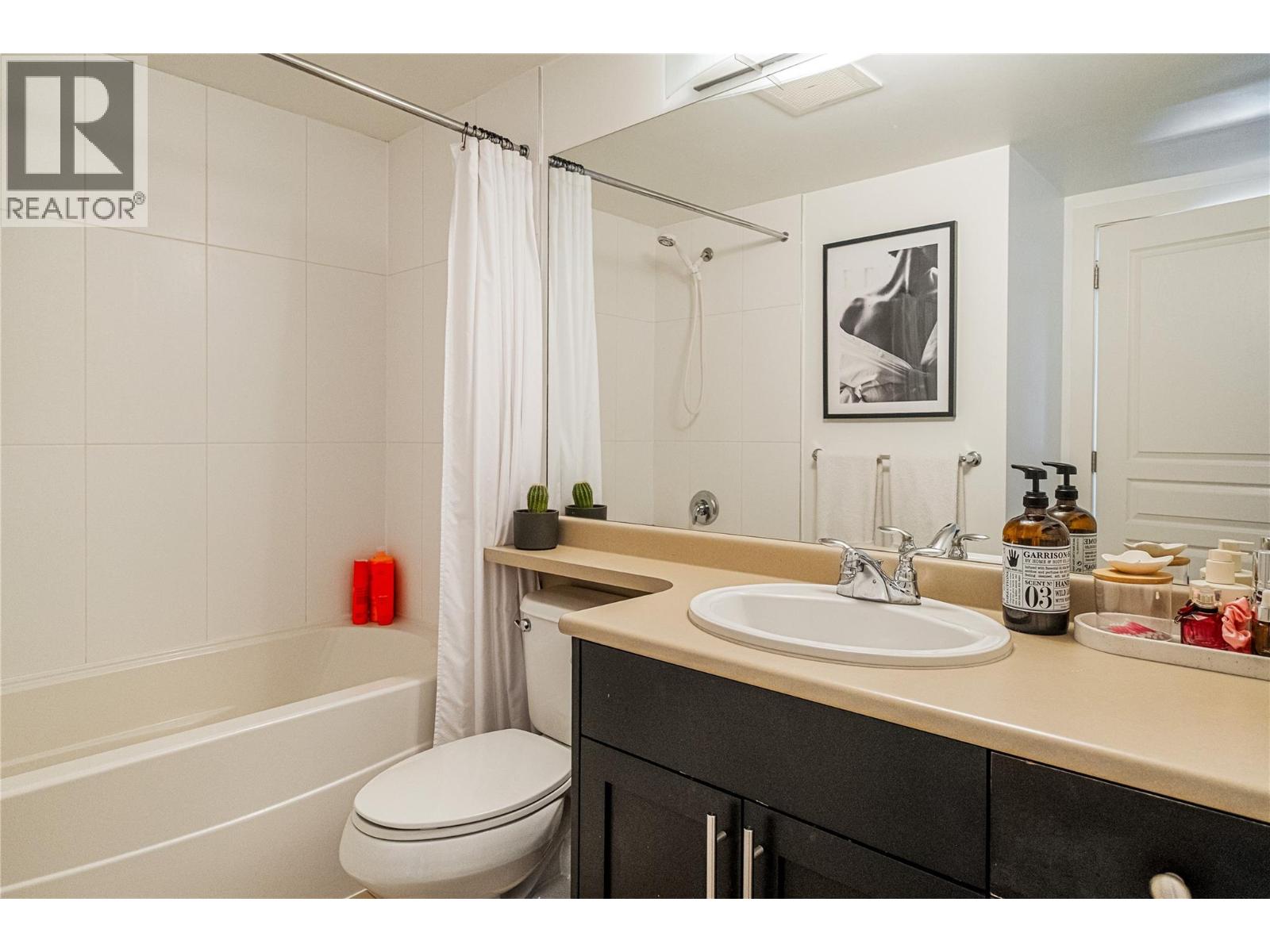 307 1093 Sunset Drive, Kelowna