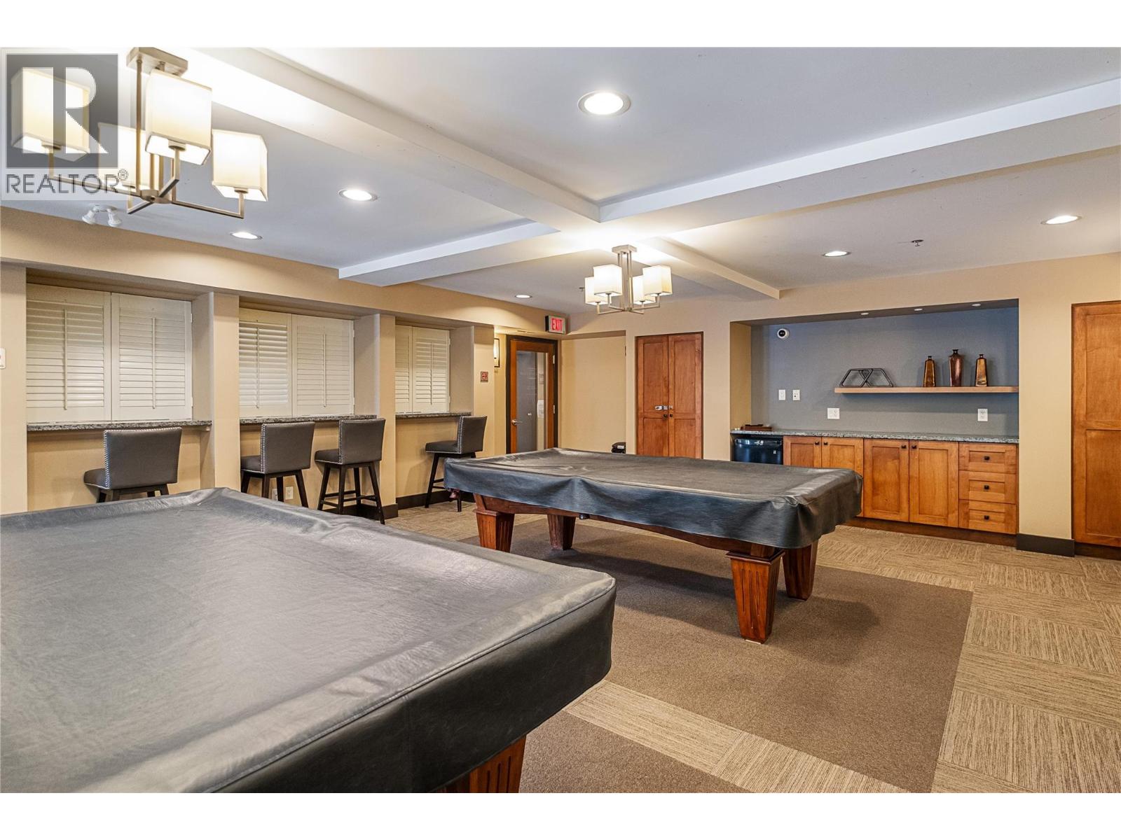 307 1093 Sunset Drive, Kelowna