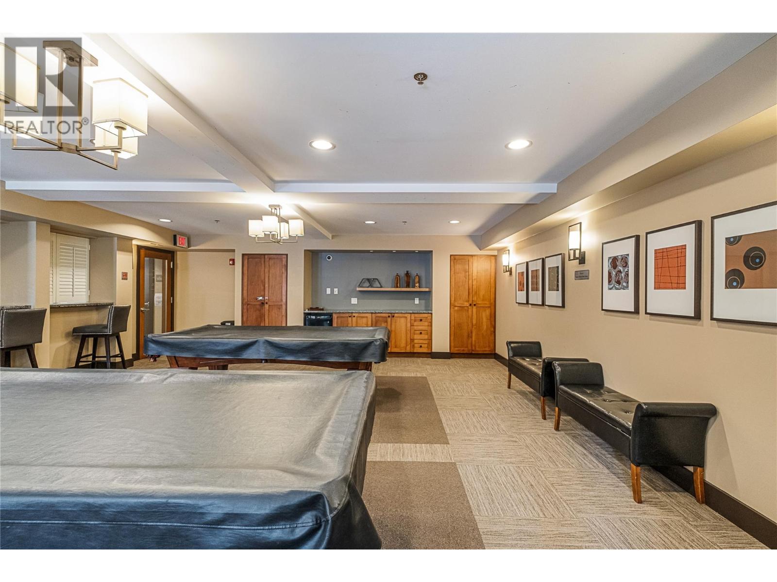 307 1093 Sunset Drive, Kelowna