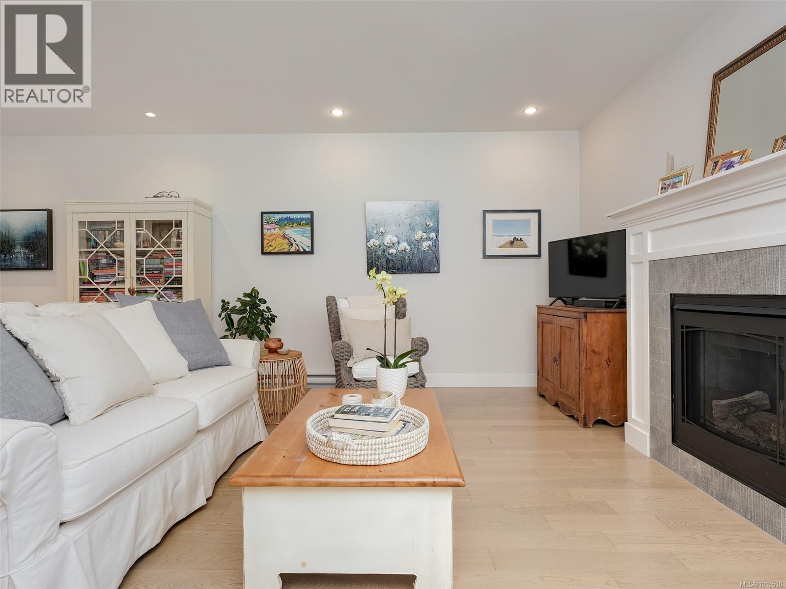 #1 1016 SOUTHGATE ST - 3