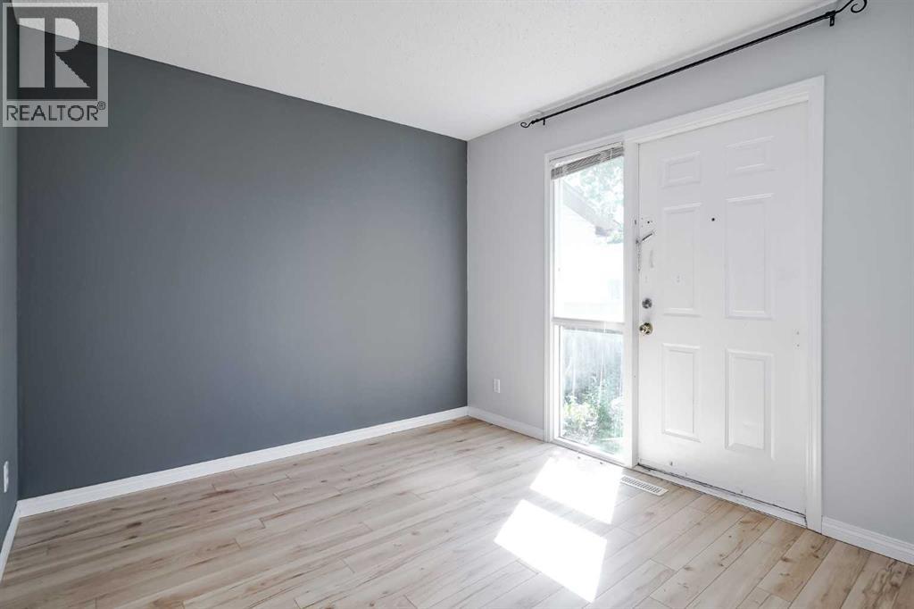 Single Family House Bungalow for Sale in  Rundlelawn Court NE Rundle Calgary 