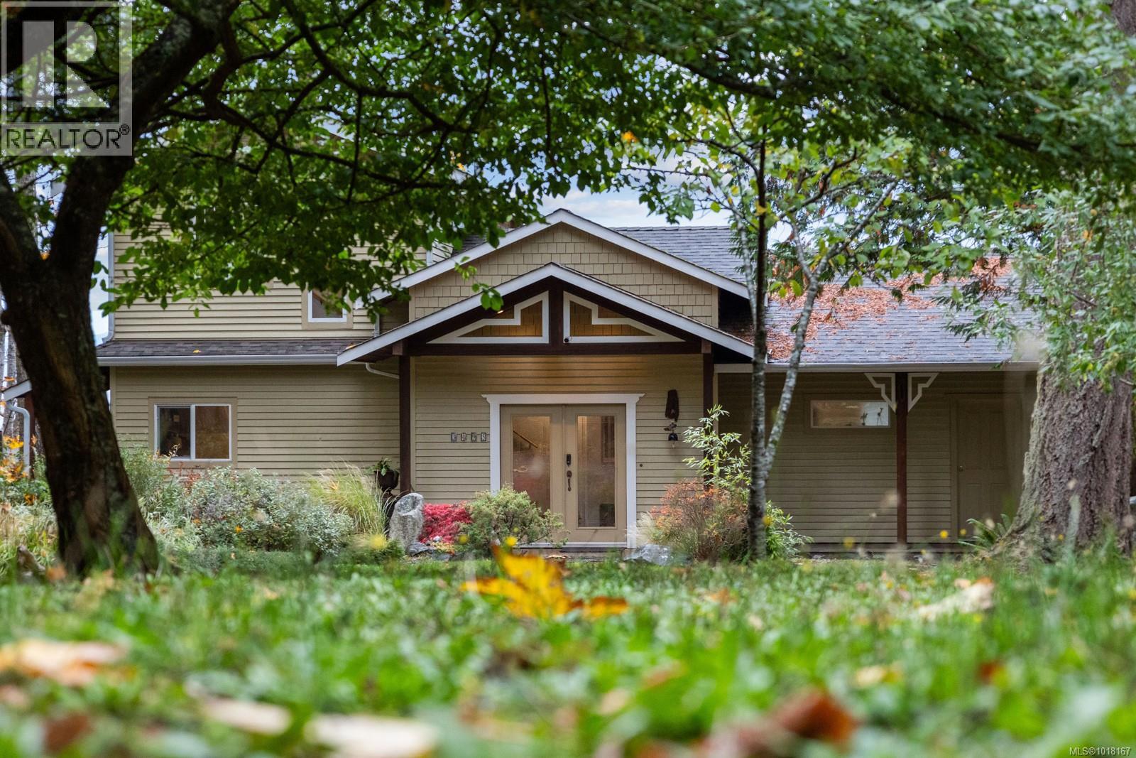 3495 Harwood Rd, Hornby Island