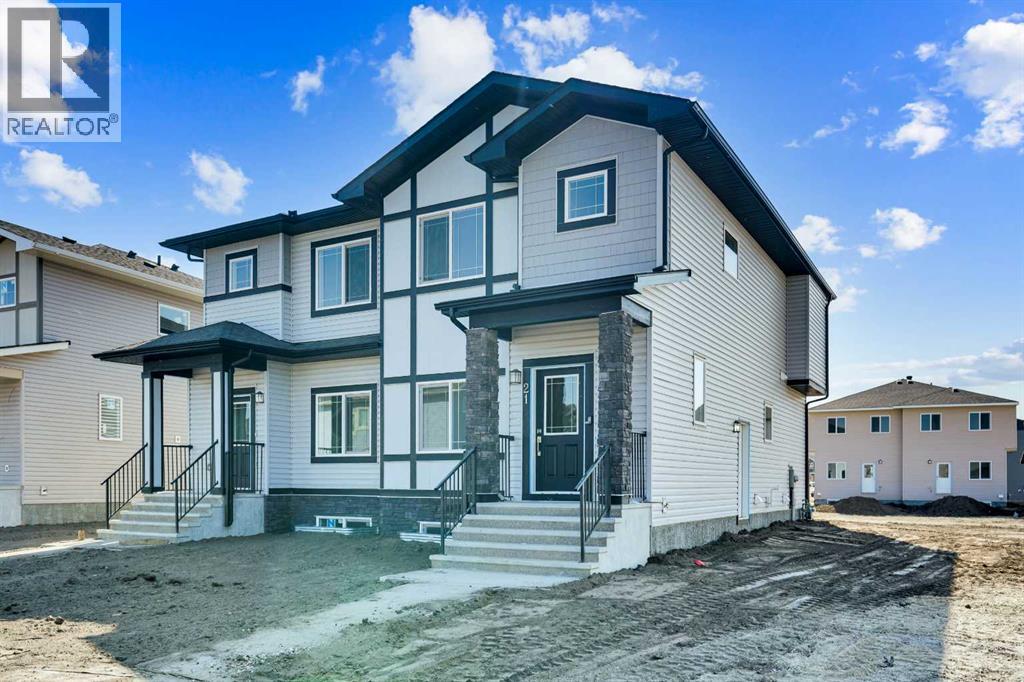 21 Cornerbrook Lane NE, Calgary, Alberta