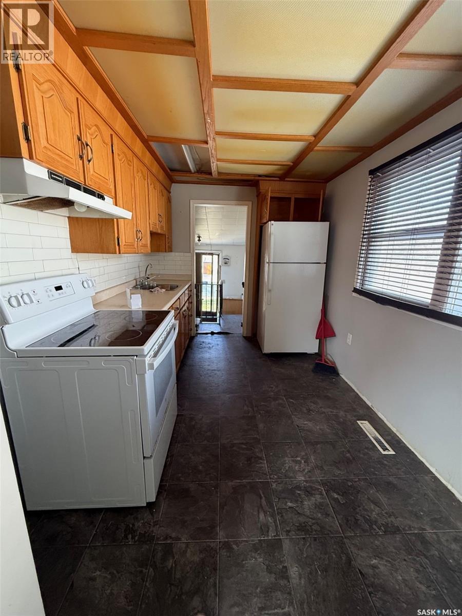 Single Family House Bungalow for Sale in  Merritt CRESCENT Regina 