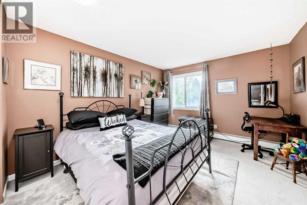 Single Family House for Sale in   Glamis Drive SW Glamorgan Calgary 