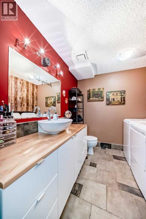 Single Family House for Sale in   Glamis Drive SW Glamorgan Calgary 