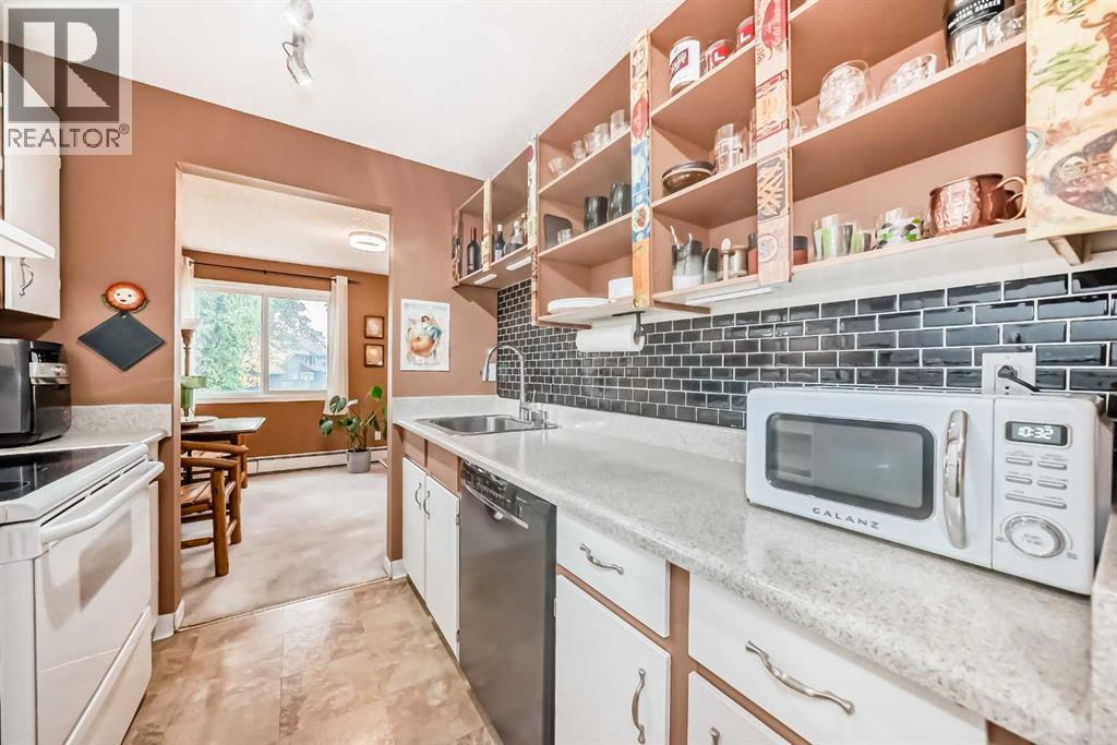 Single Family House for Sale in   Glamis Drive SW Glamorgan Calgary 