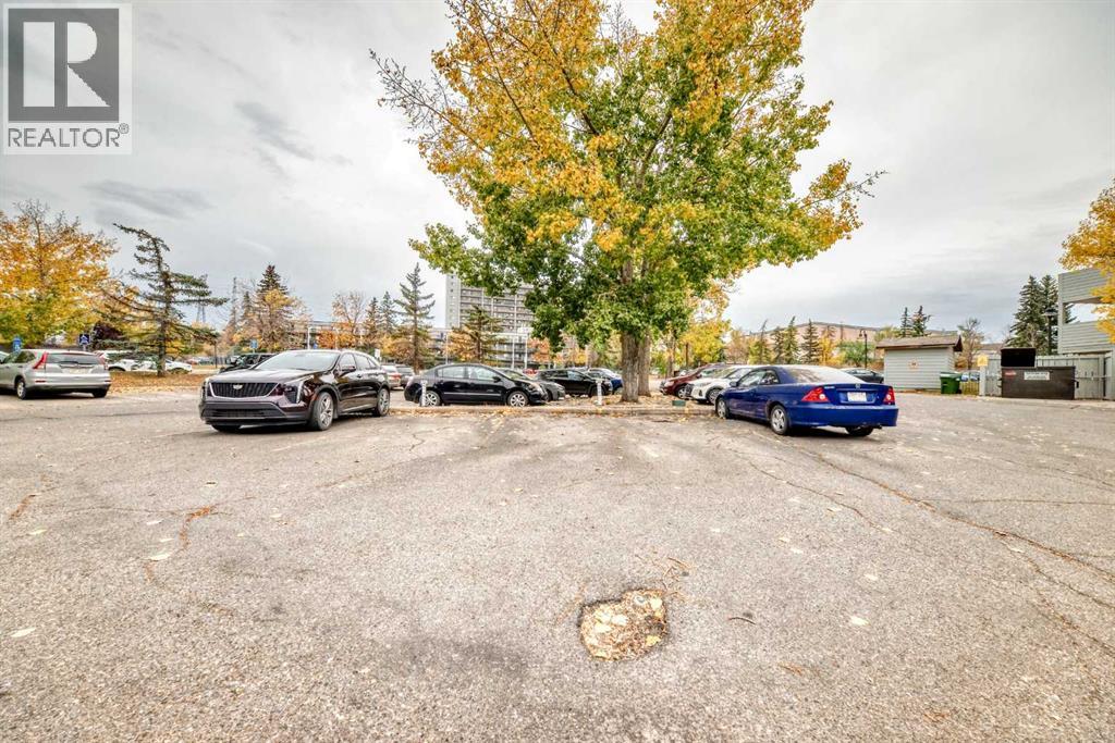 Single Family House for Sale in   Glamis Drive SW Glamorgan Calgary 