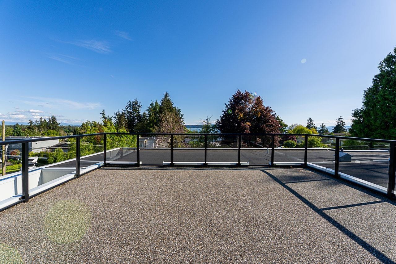 15911 CLIFF AVENUE, White Rock