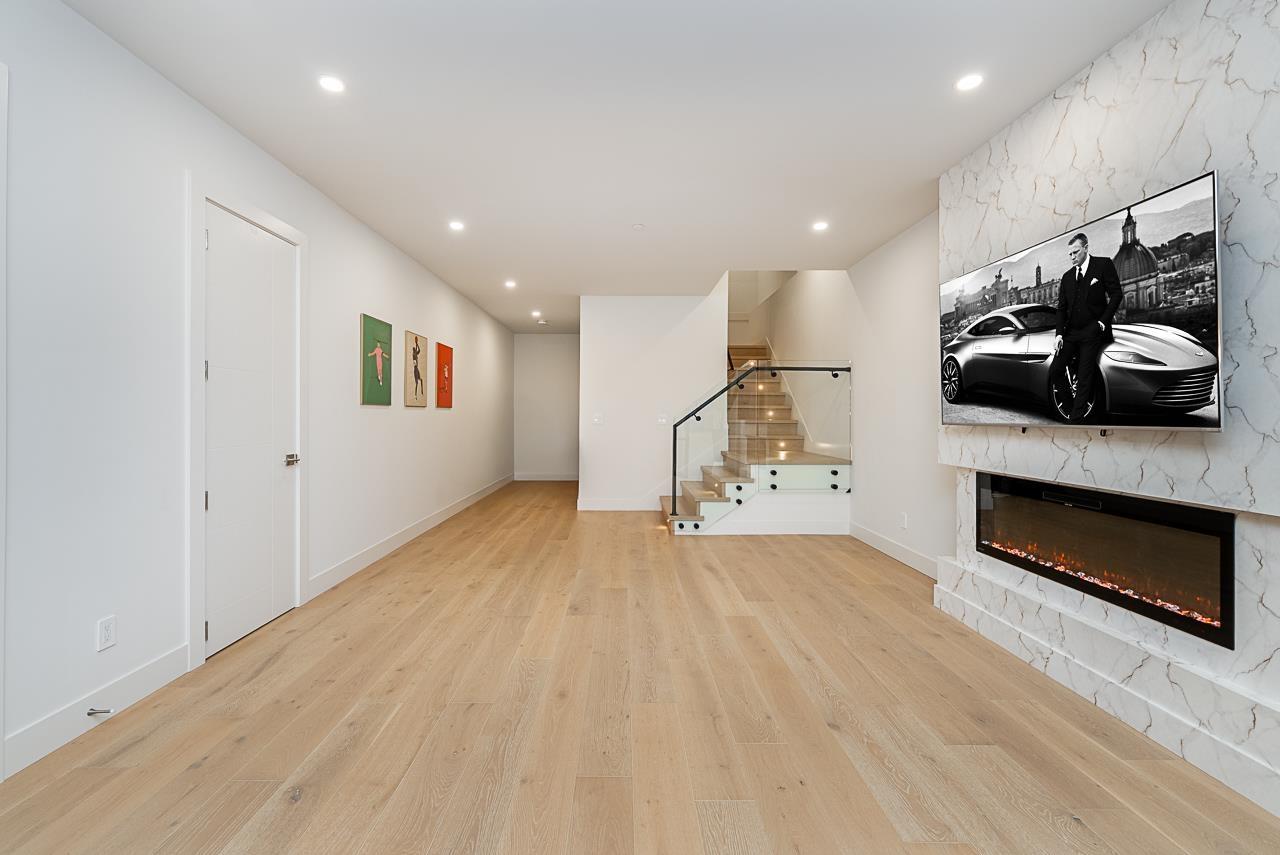 15911 CLIFF AVENUE, White Rock