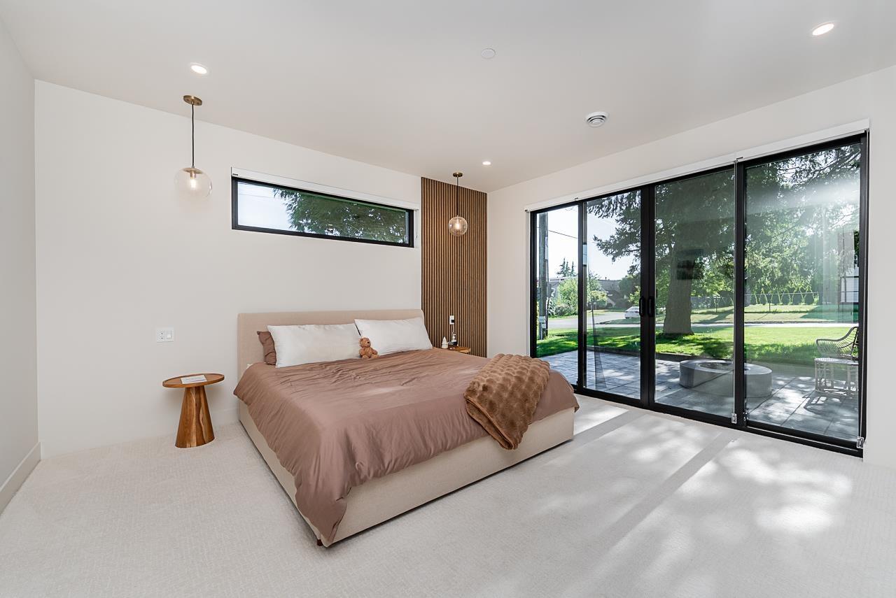 15911 CLIFF AVENUE, White Rock