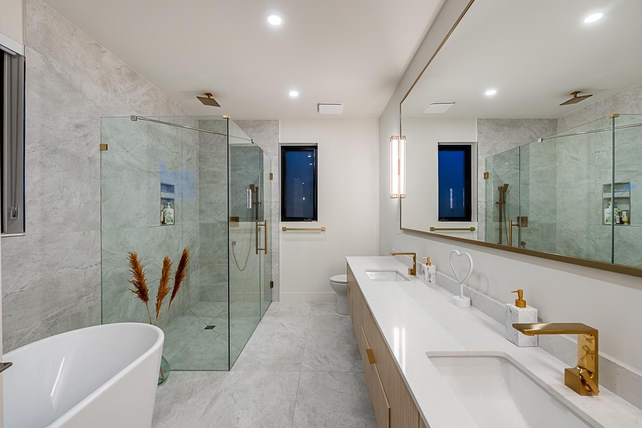 15911 CLIFF AVENUE, White Rock