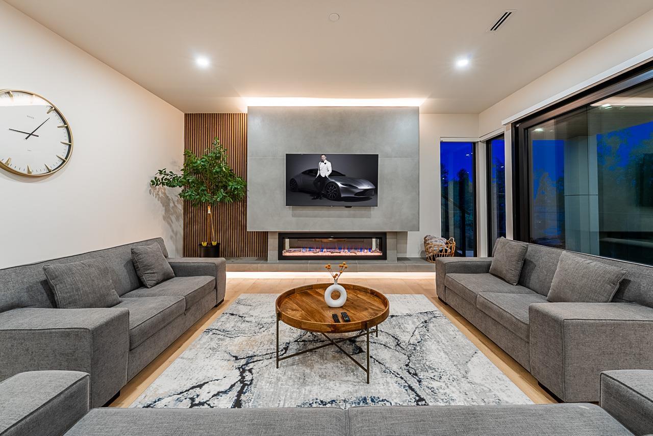 15911 CLIFF AVENUE, White Rock