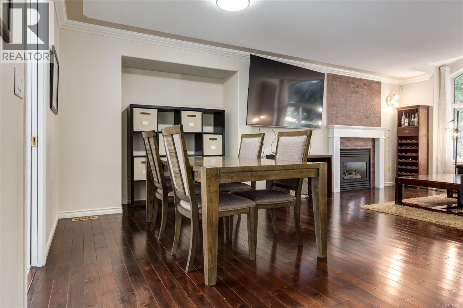 6422 Dover Rd, Nanaimo