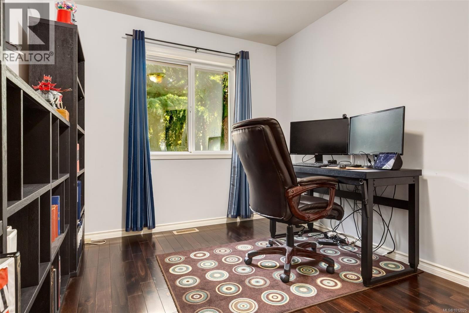 6422 Dover Rd, Nanaimo