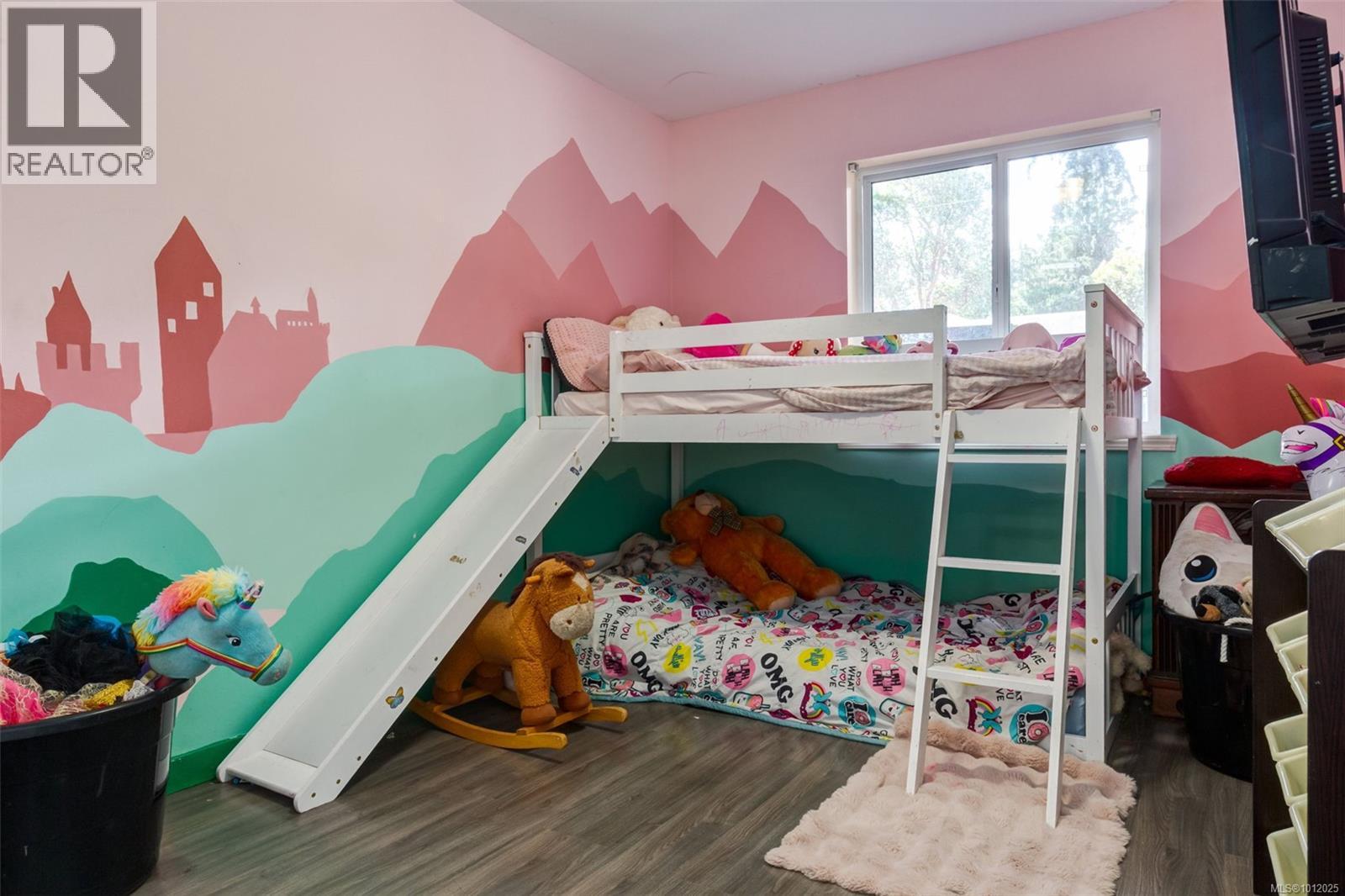 6422 Dover Rd, Nanaimo