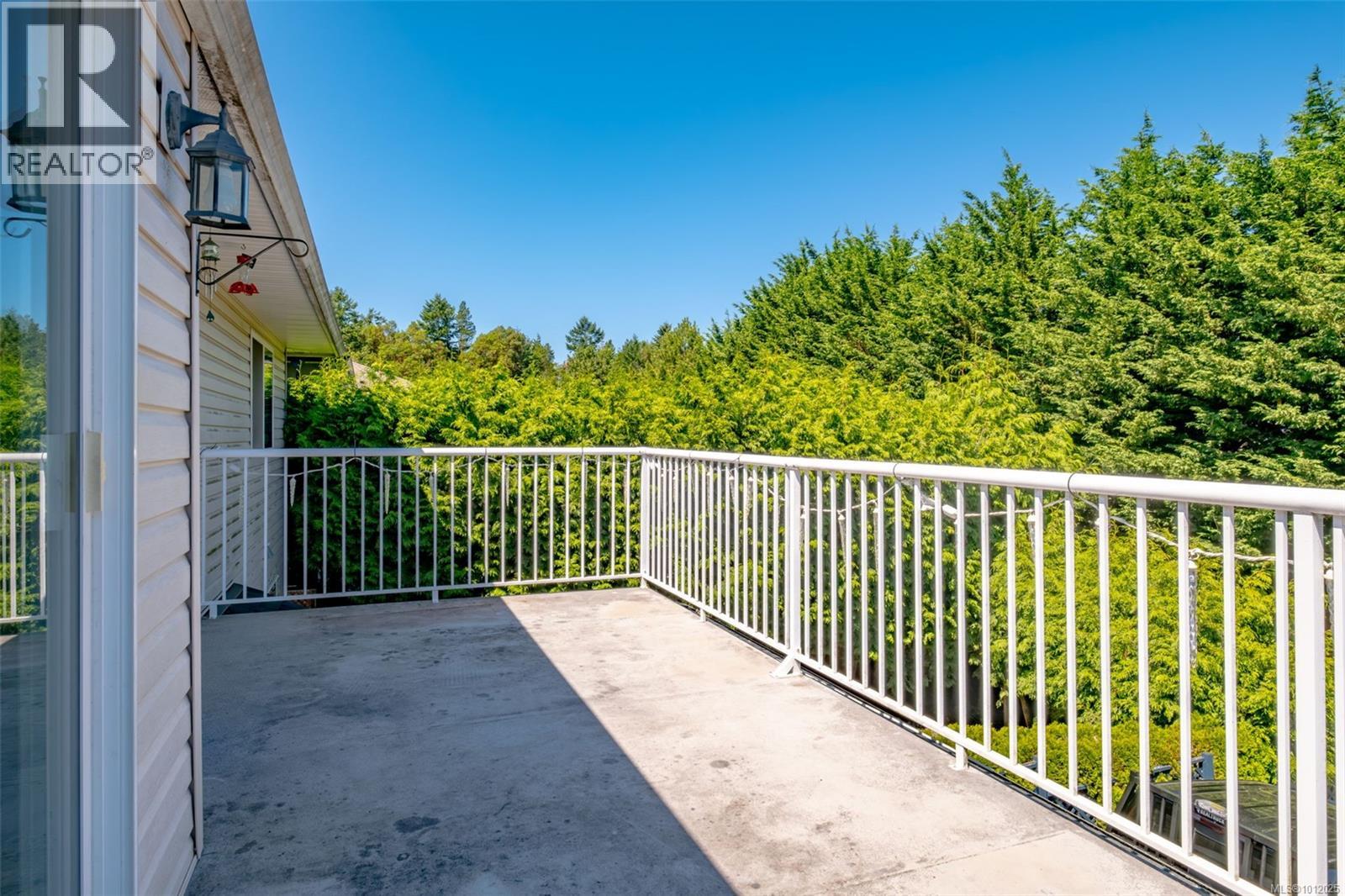 6422 Dover Rd, Nanaimo