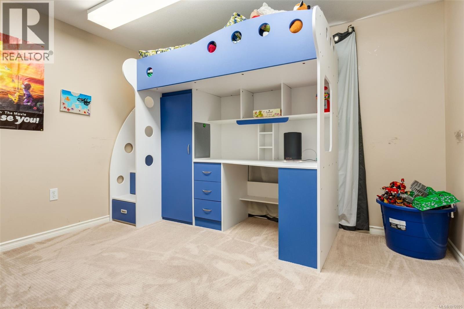 6422 Dover Rd, Nanaimo