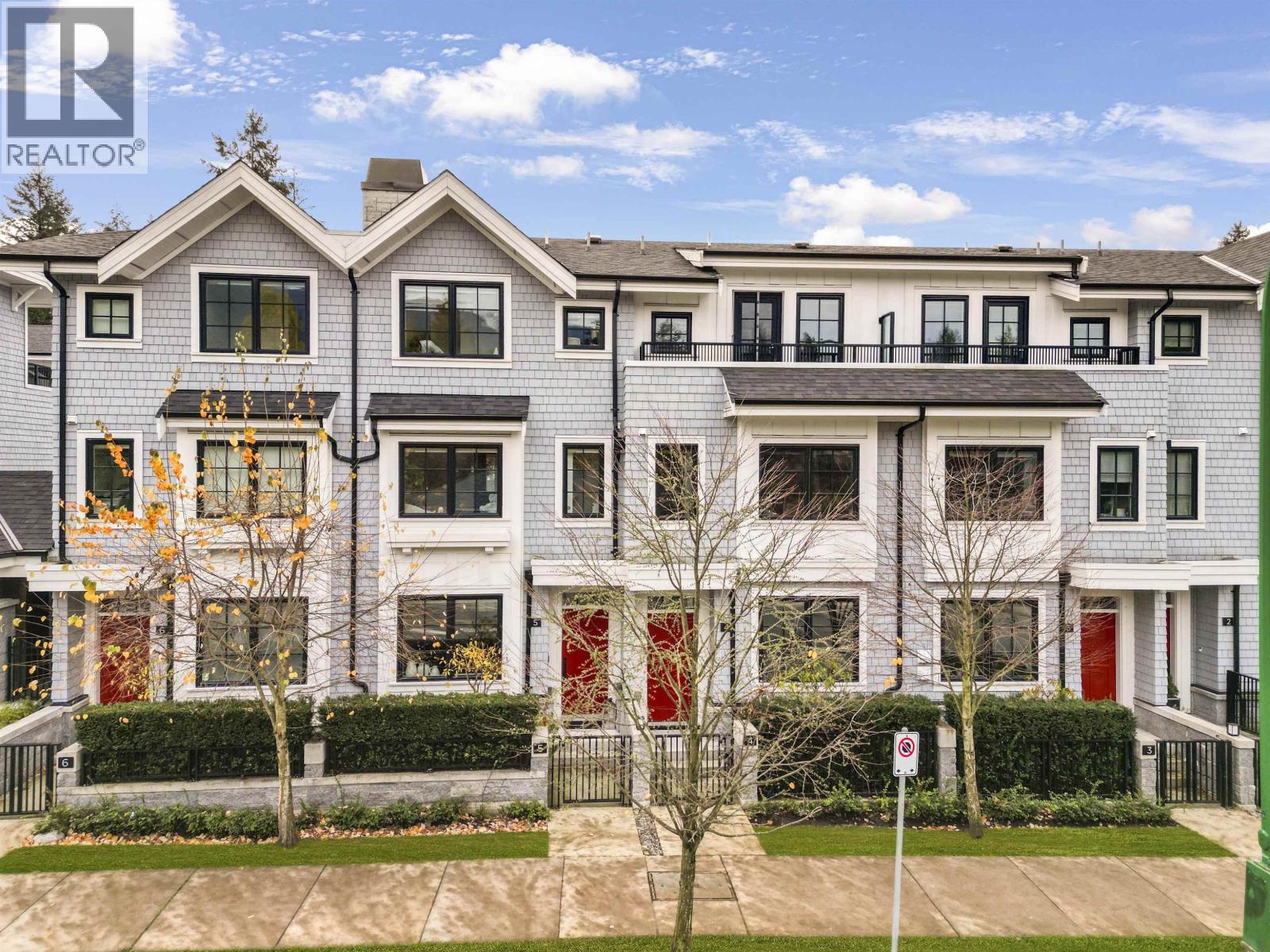 5 1133 RIDGEWOOD DRIVE, North Vancouver