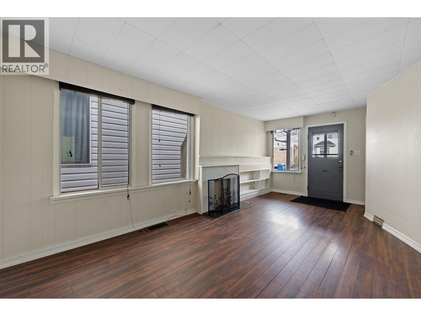 1732 E 3RD AVENUE, Vancouver