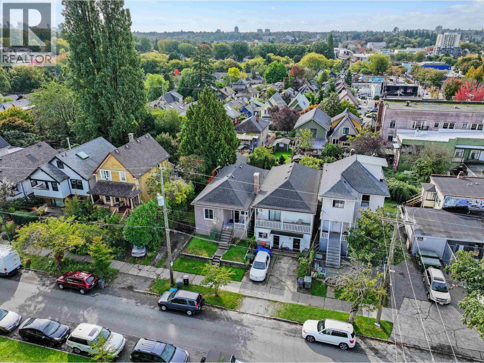 1732 E 3RD AVENUE, Vancouver