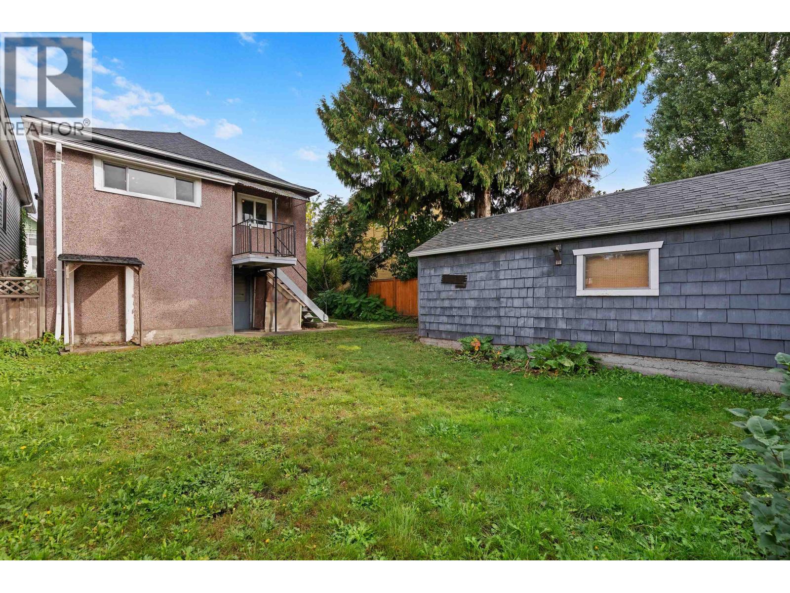 1732 E 3RD AVENUE, Vancouver