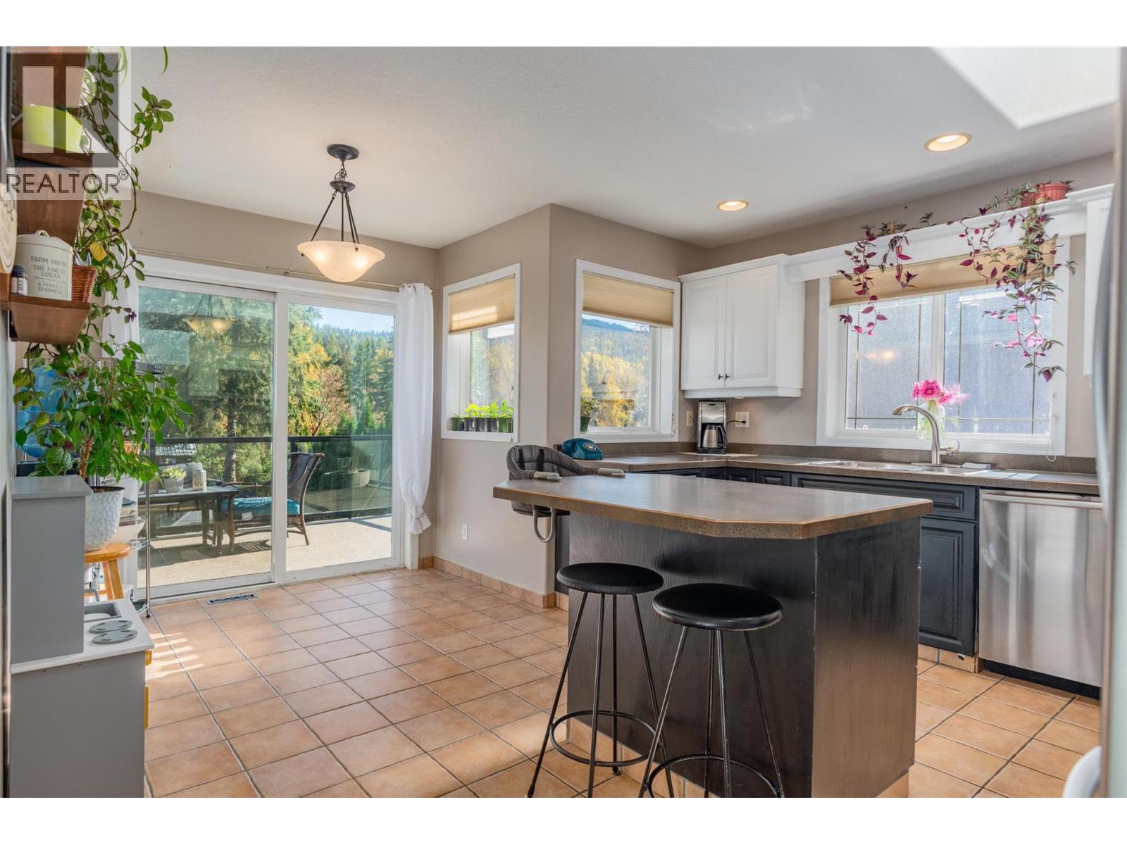 1518 3B Highway, Fruitvale