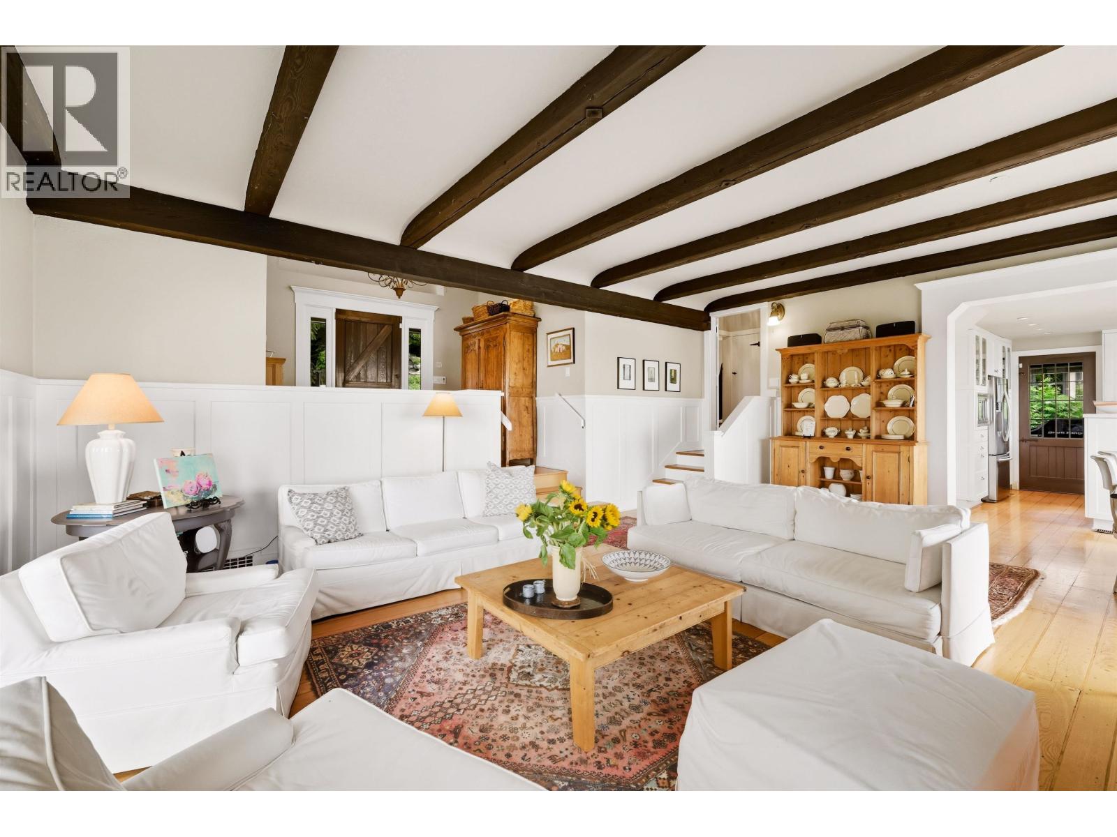 3654 CREERY AVENUE, West Vancouver