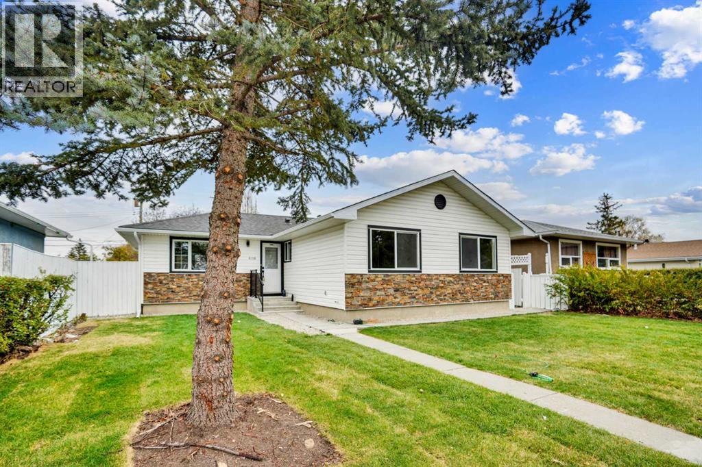 Single Family House Bungalow for Sale in  Buckthorn Road NW Thorncliffe Calgary 