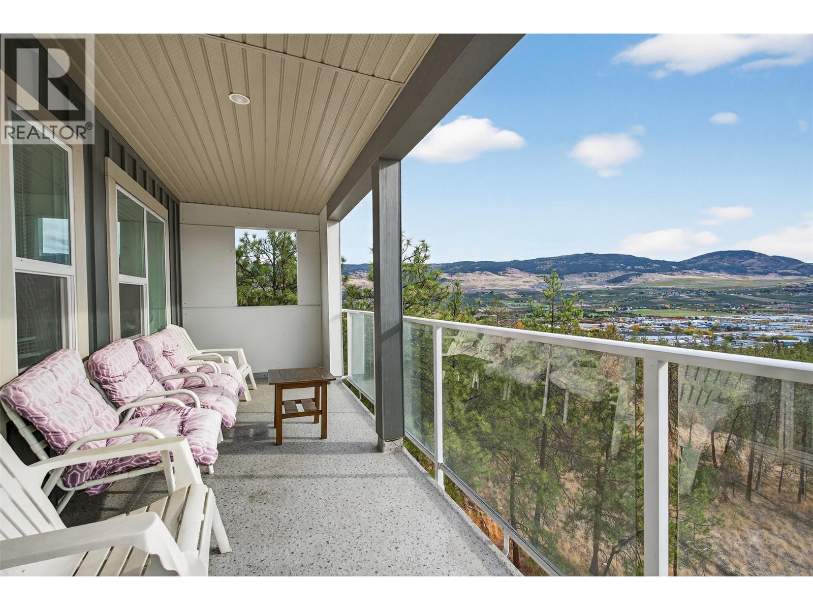 222 725 Academy Way, Kelowna