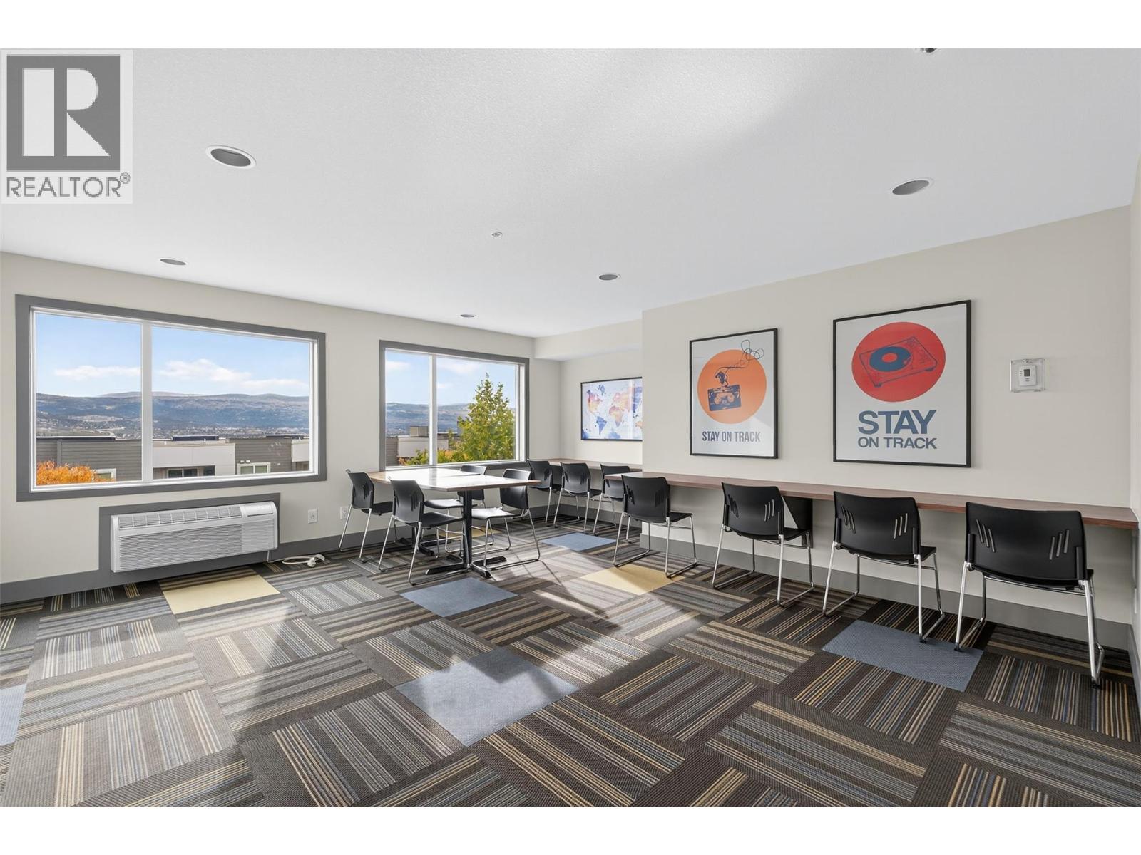 222 725 Academy Way, Kelowna