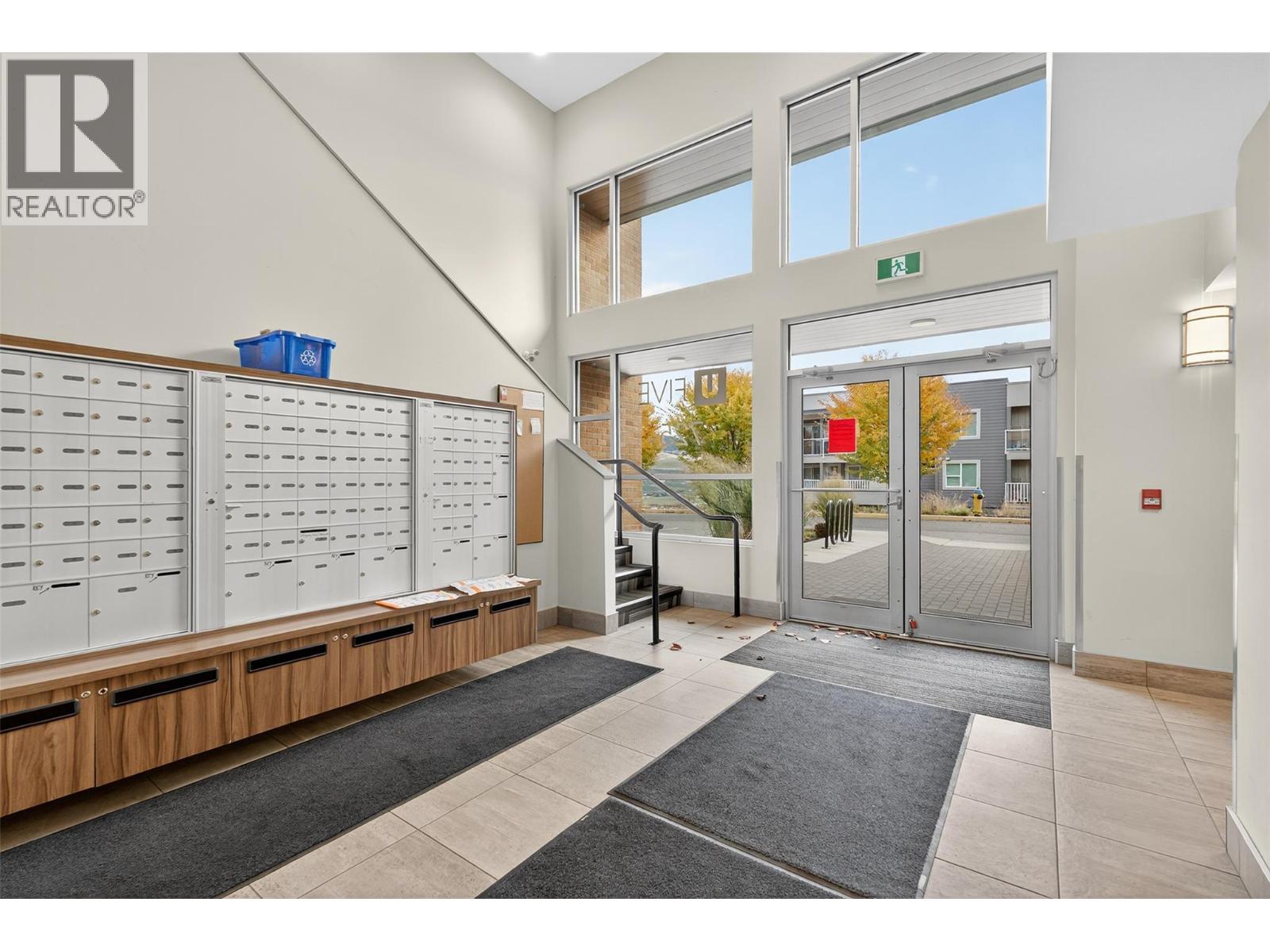 222 725 Academy Way, Kelowna