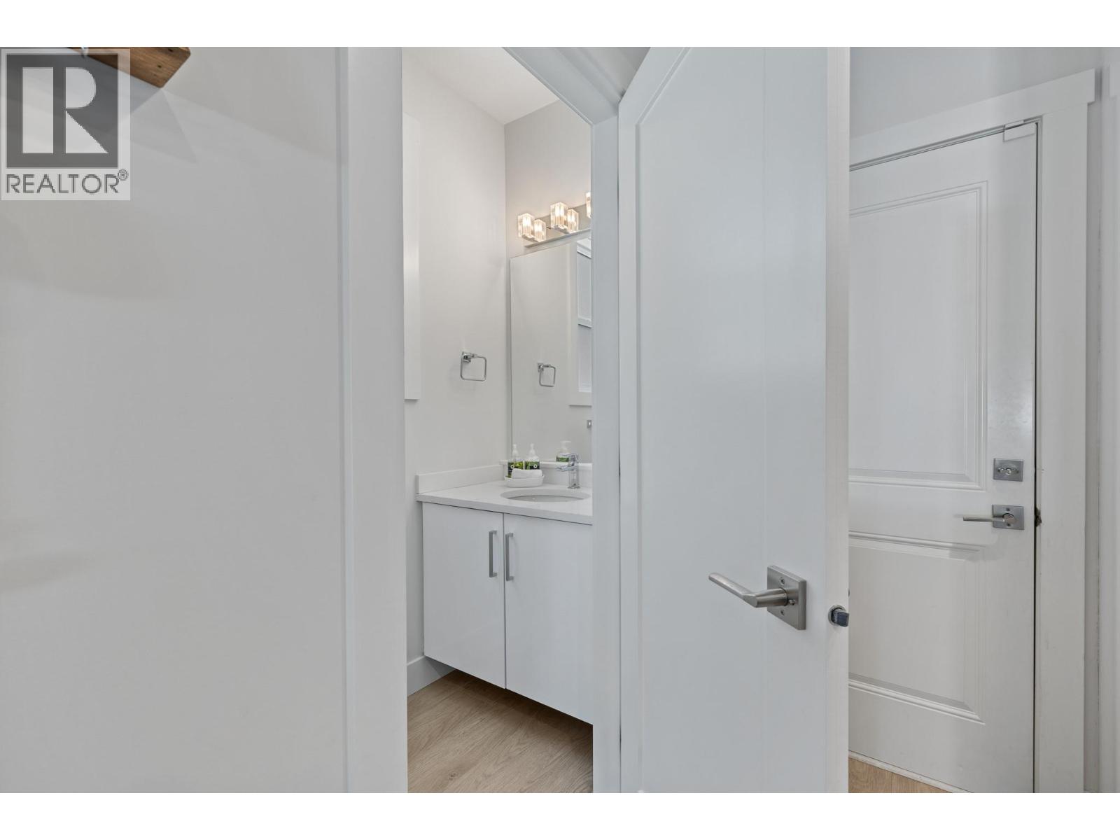 12 115 Wyndham Crescent, Kelowna