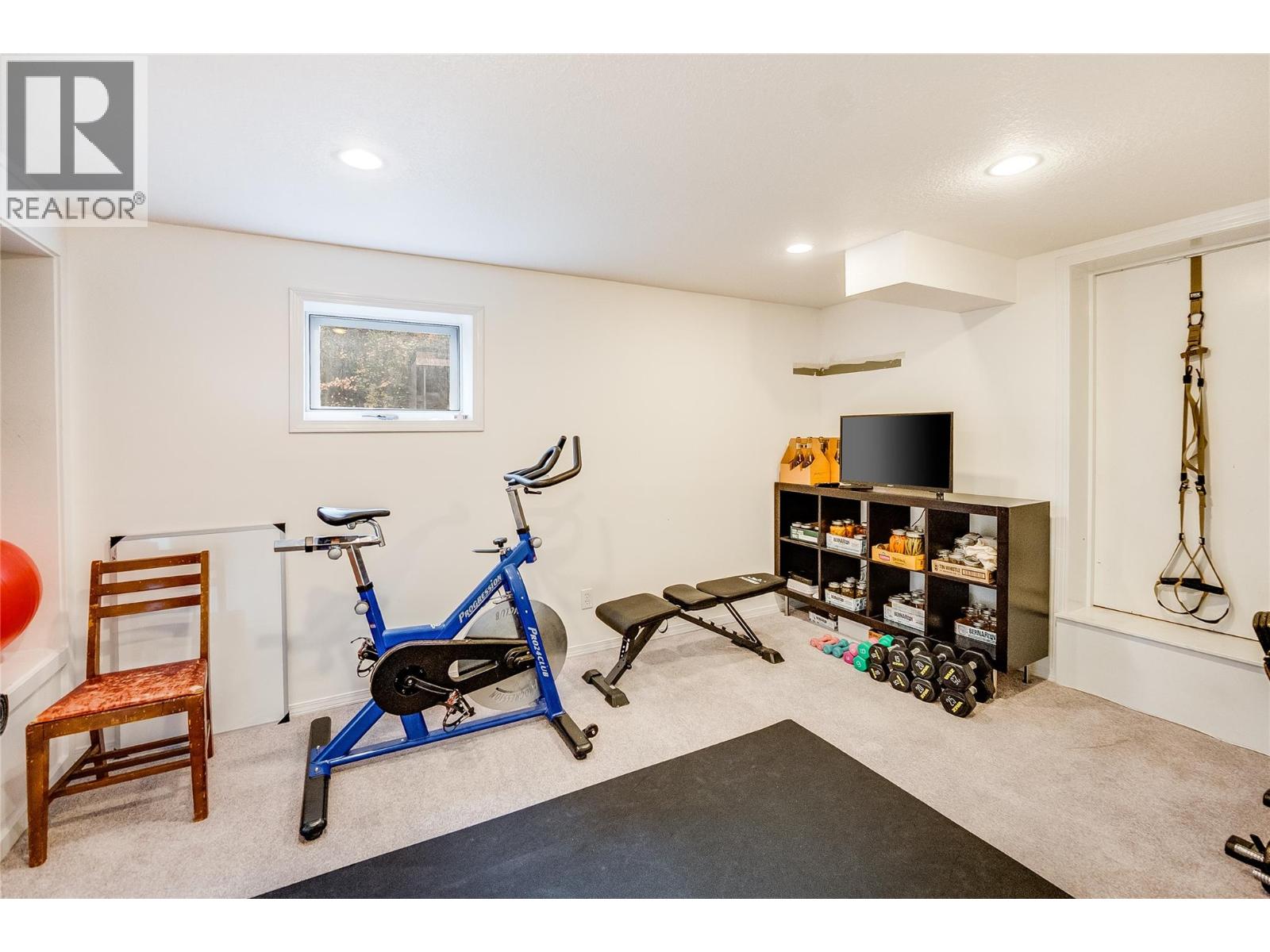 2829 5th Avenue, Castlegar