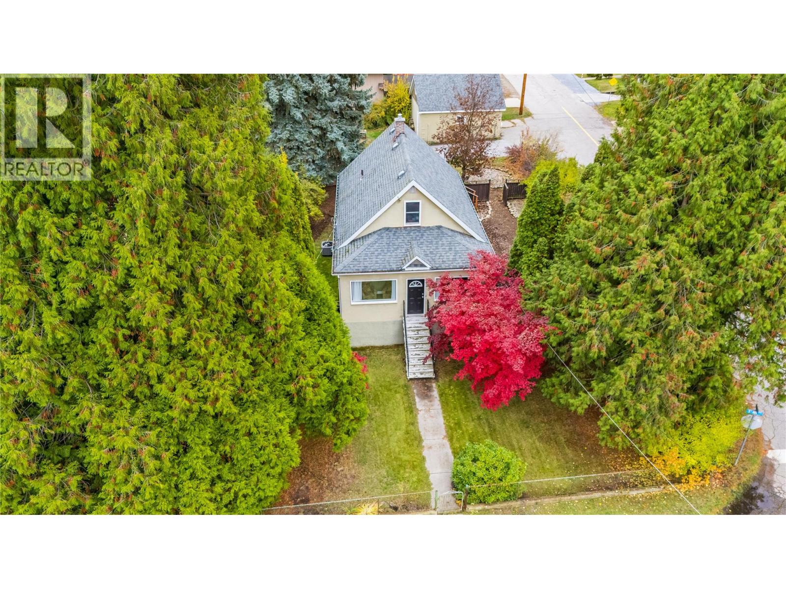 2829 5th Avenue, Castlegar