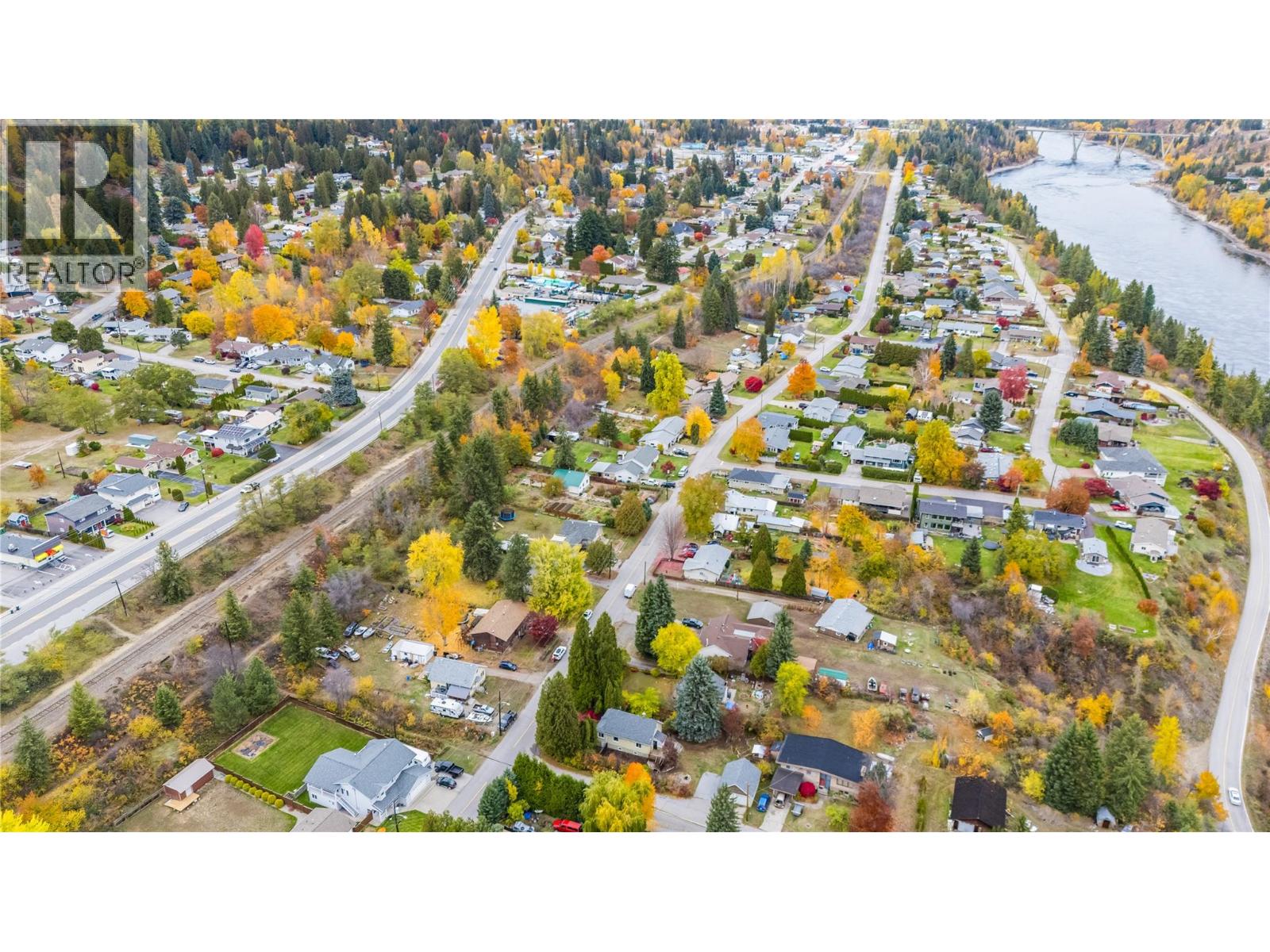 2829 5th Avenue, Castlegar