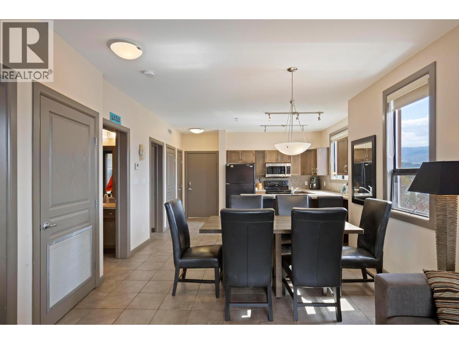 543 654 Cook Road, Kelowna