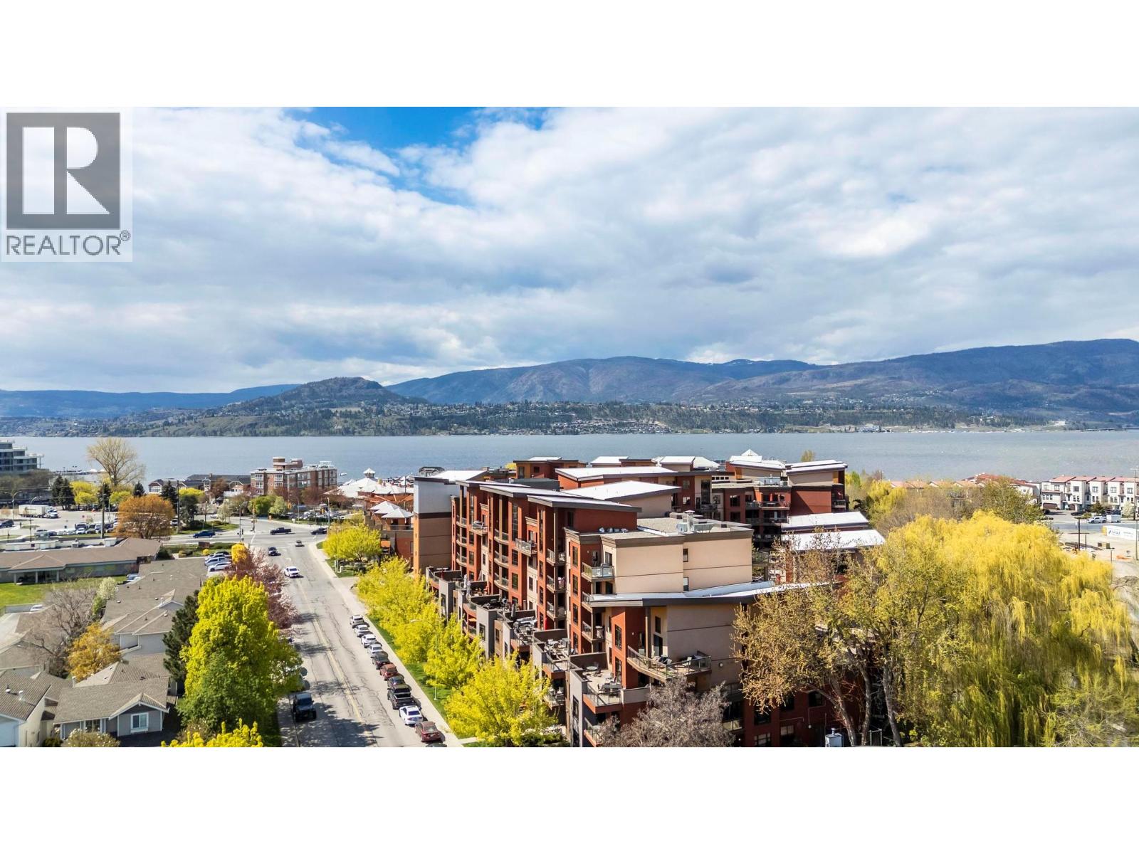 543 654 Cook Road, Kelowna