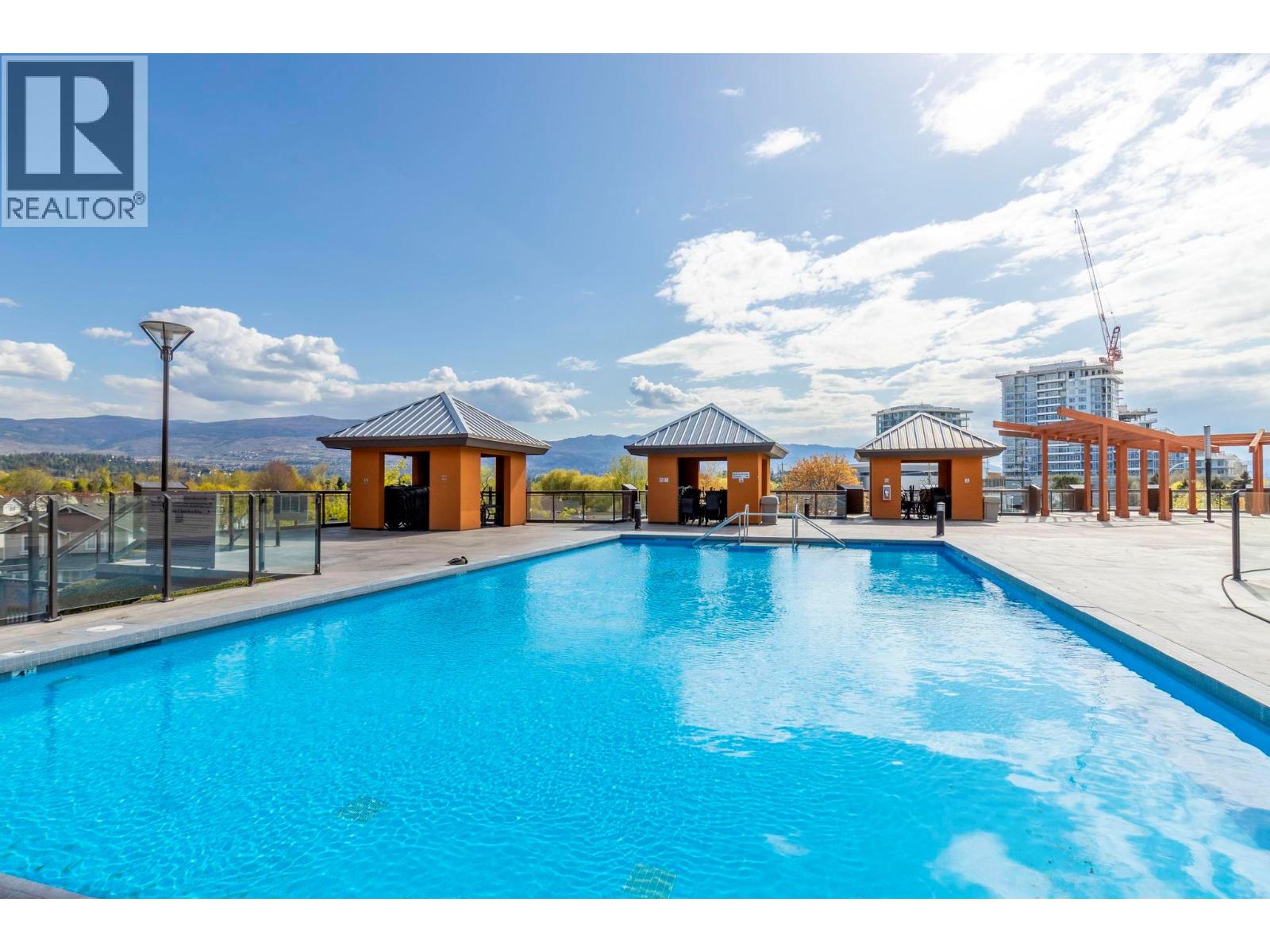 543 654 Cook Road, Kelowna