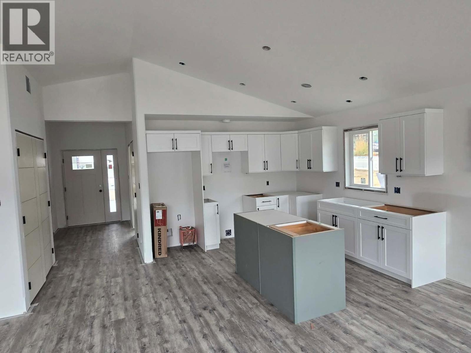 1537 Grandview Drive, Castlegar