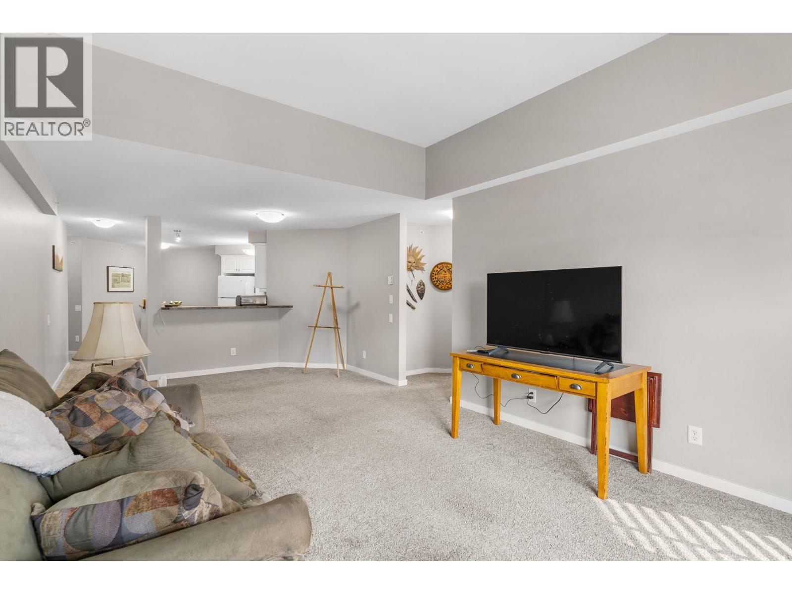 311 515 Houghton Road, Kelowna