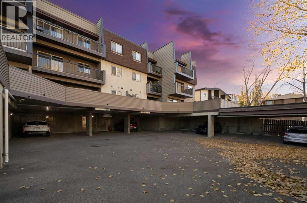 Single Family House for Sale in   A Avenue SW Parkhill Calgary 