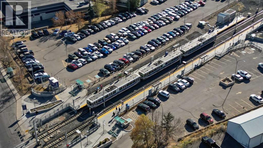 Single Family House for Sale in   A Avenue SW Parkhill Calgary 