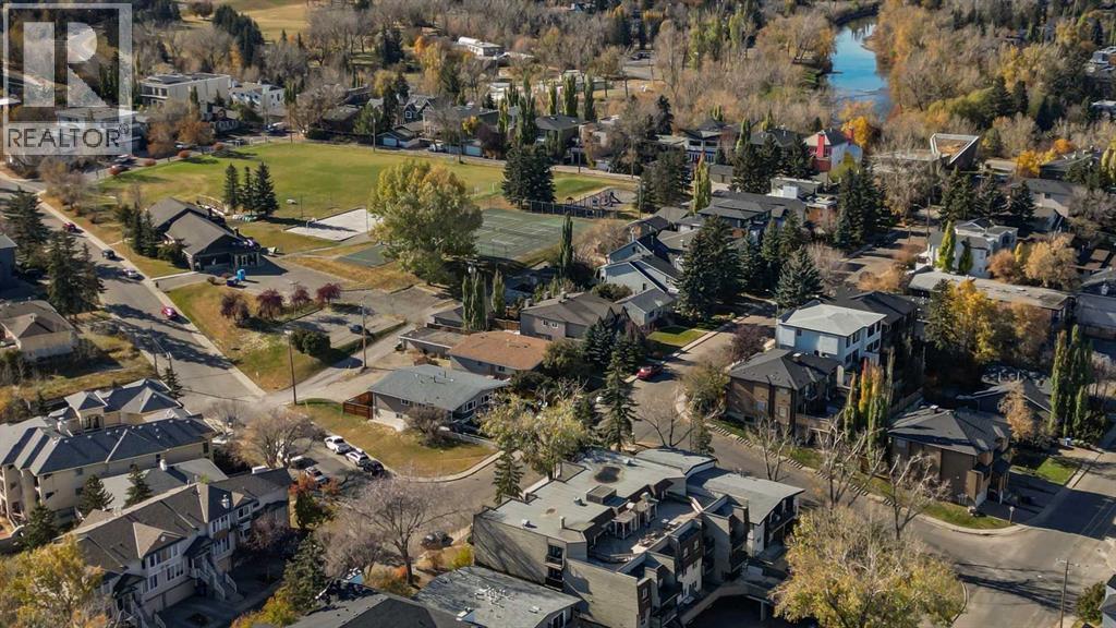 Single Family House for Sale in   A Avenue SW Parkhill Calgary 